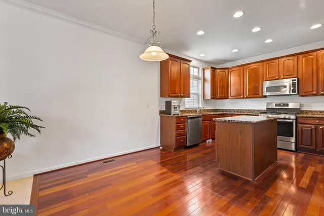 $4,000 | 8952 Landerfield Court, Lorton, VA 22079