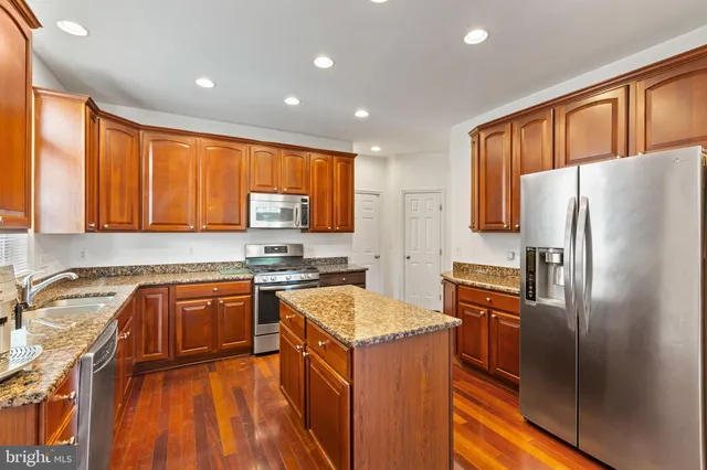 $4,000 | 8952 Landerfield Court, Lorton, VA 22079