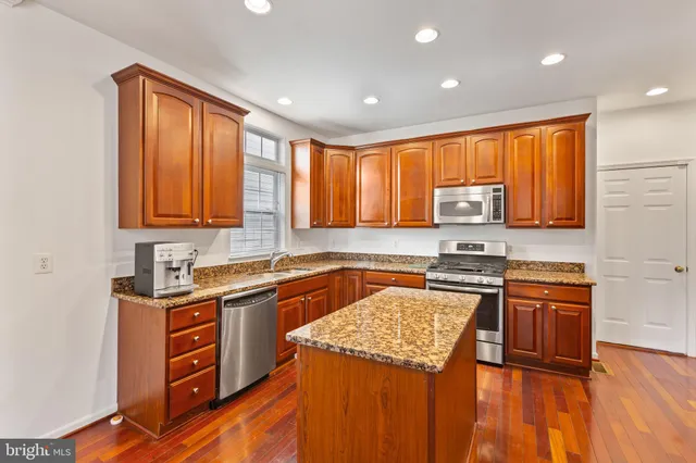 $4,000 | 8952 Landerfield Court, Lorton, VA 22079