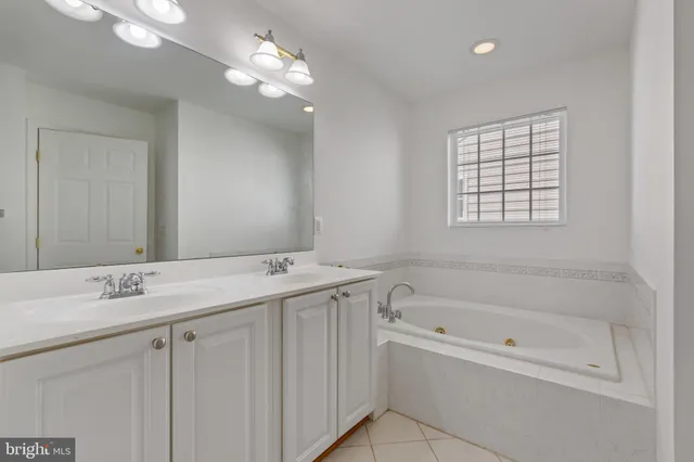 $4,000 | 8952 Landerfield Court, Lorton, VA 22079