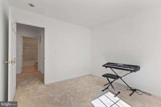 $4,000 | 8952 Landerfield Court, Lorton, VA 22079