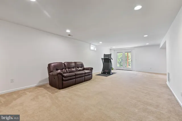 $4,000 | 8952 Landerfield Court, Lorton, VA 22079