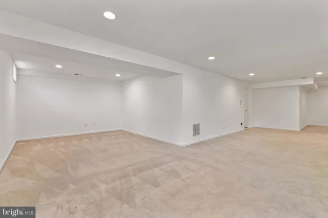 $4,000 | 8952 Landerfield Court, Lorton, VA 22079