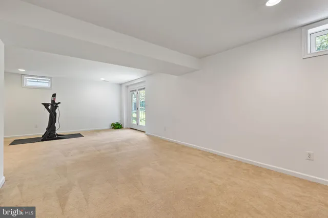 $4,000 | 8952 Landerfield Court, Lorton, VA 22079