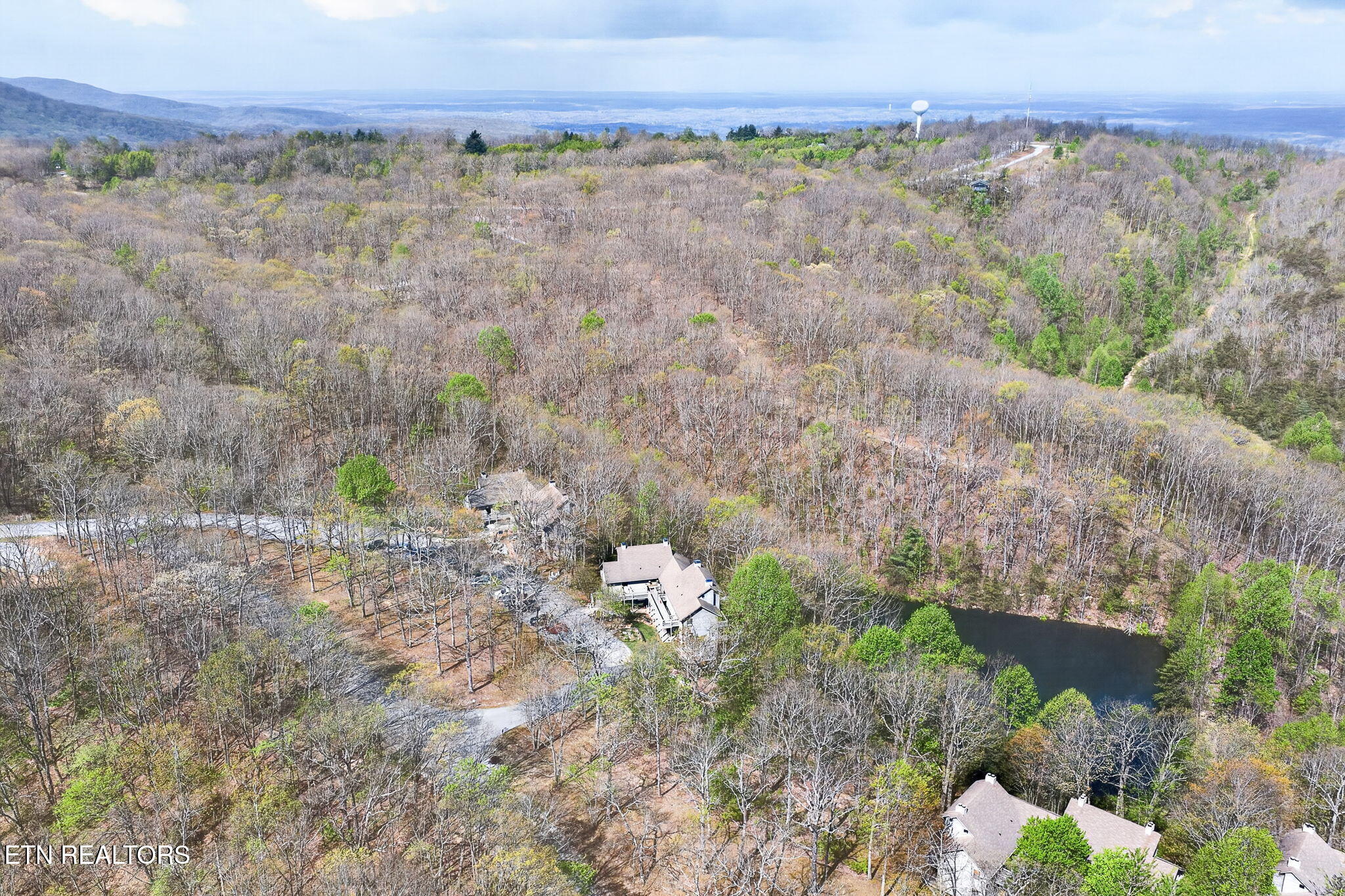 145 Moytoy Road, Unit 105 Crab Orchard, TN 37723 - Photo 23 of 29 5-web-or-mls-145 Moytoy Rd 105_021_TNPC