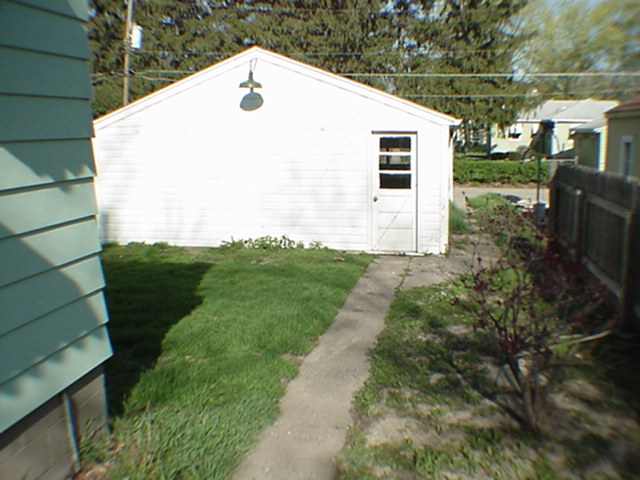 3050 7th Street Moline, IL 61265 - Photo 8 of 8 Gallery Image 8