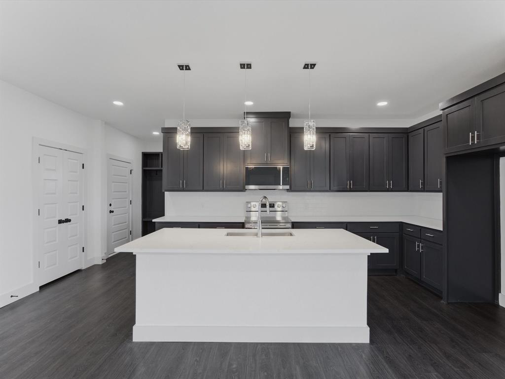 2091 Goodwyn Road Italy, TX 76651 - Photo 15 of 36
