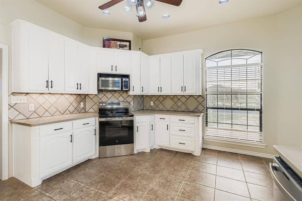 6025 Ge Horton Road Justin, TX 76247 - Photo 18 of 40