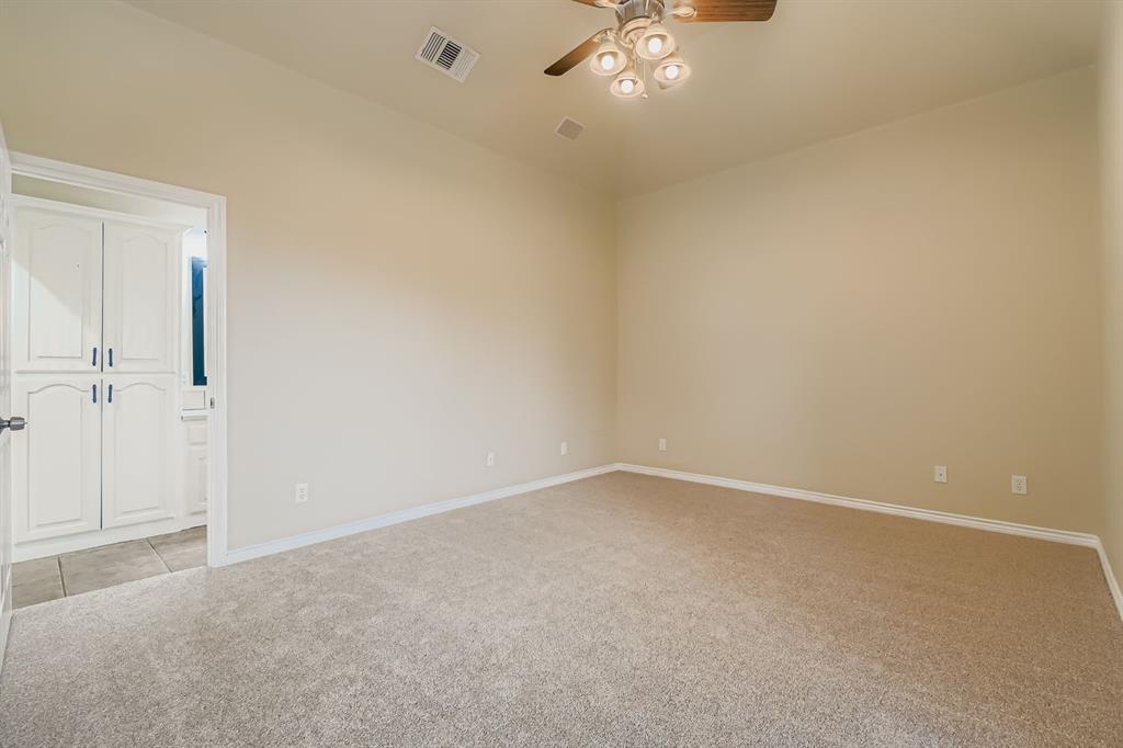 6025 Ge Horton Road Justin, TX 76247 - Photo 22 of 40