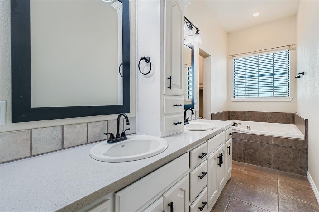 6025 Ge Horton Road Justin, TX 76247 - Photo 25 of 40