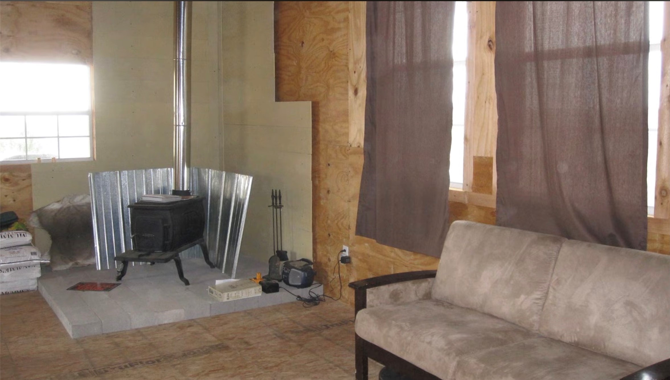 12391 SD 52000 Rocksprings, TX 78880 - Photo 41 of 48 a living room with furniture and a window