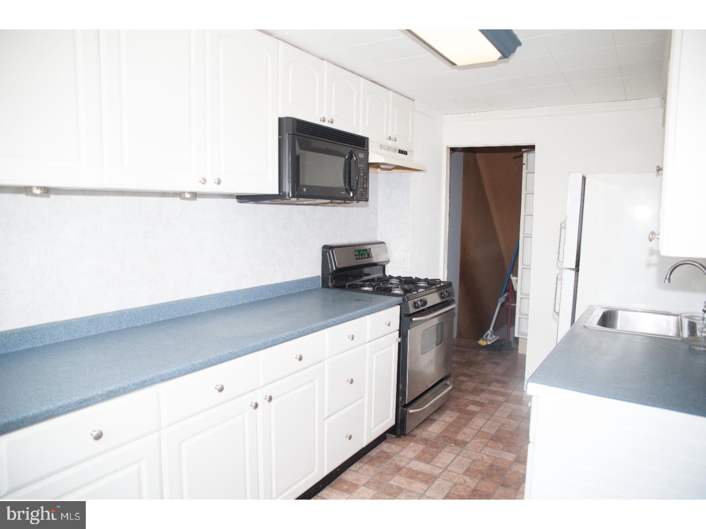 3529 Primrose Road Philadelphia, PA 19114 - Photo 8 of 20 Kitchen
