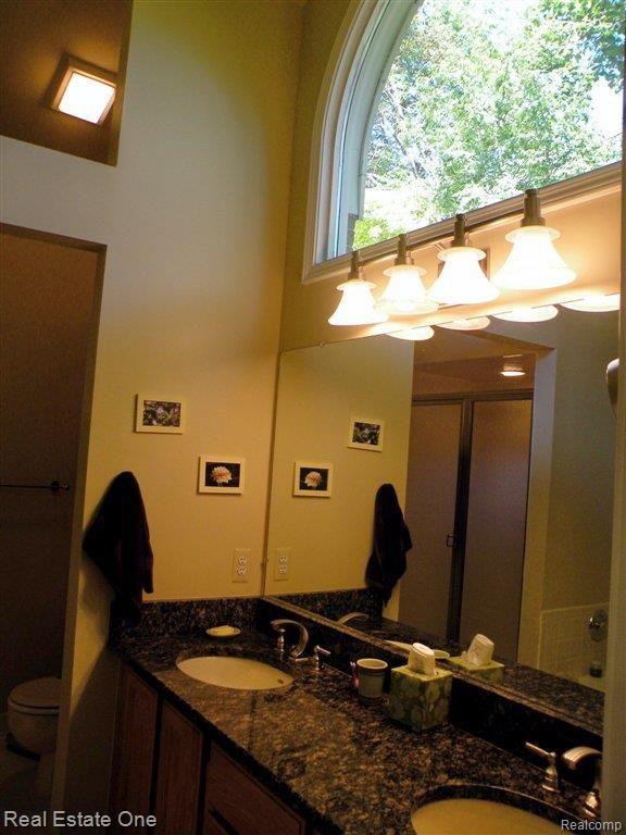 1059 Bluebird Drive Rochester, MI 48307 - Photo 11 of 24 DSCN9786.jpg