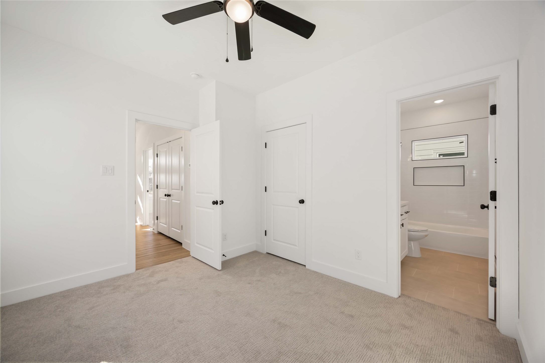 1466 Ferguson Way, Unit B Houston, TX 77088 - Photo 23 of 28 wooden floor in an empty room
