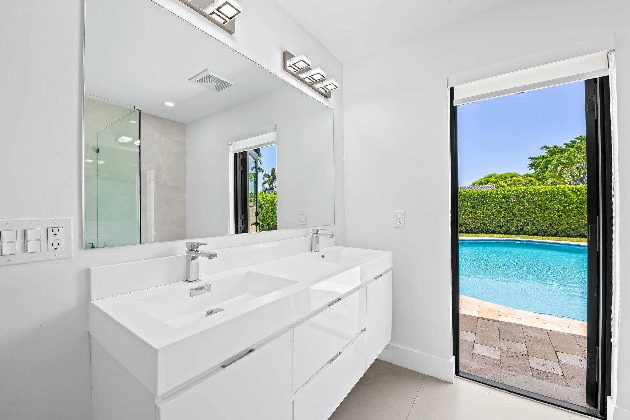 5122 Cleveland Street Hollywood, FL 33021 - Photo 21 of 28 21-web-or-mls-DSC_3947