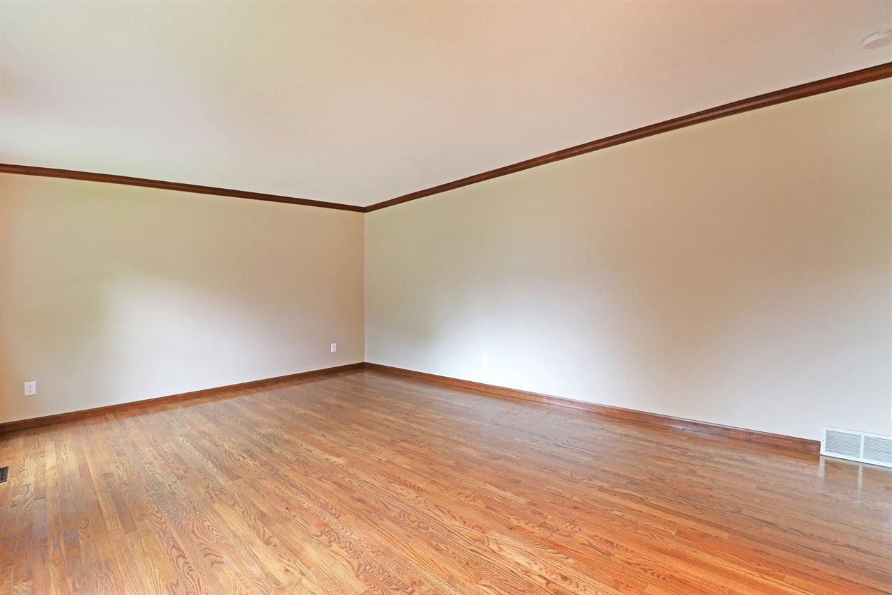 15740 Hunting Ridge Trail Granger, IN 46530 - Photo 6 of 29 Gallery Image 6