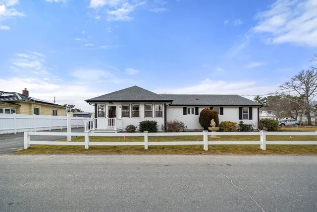 $680,000 | 92 Choctaw Drive, Wareham, MA 02532