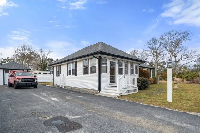 $680,000 | 92 Choctaw Drive, Wareham, MA 02532