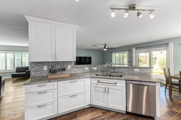 $599,000 | 2302 East Paraiso Drive, Phoenix, AZ 85024