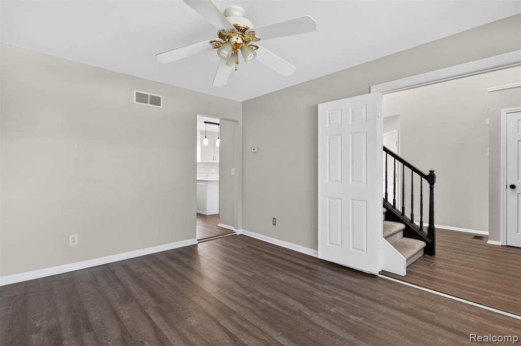 4642 Pond Run Canton, MI 48188 - Photo 10 of 49