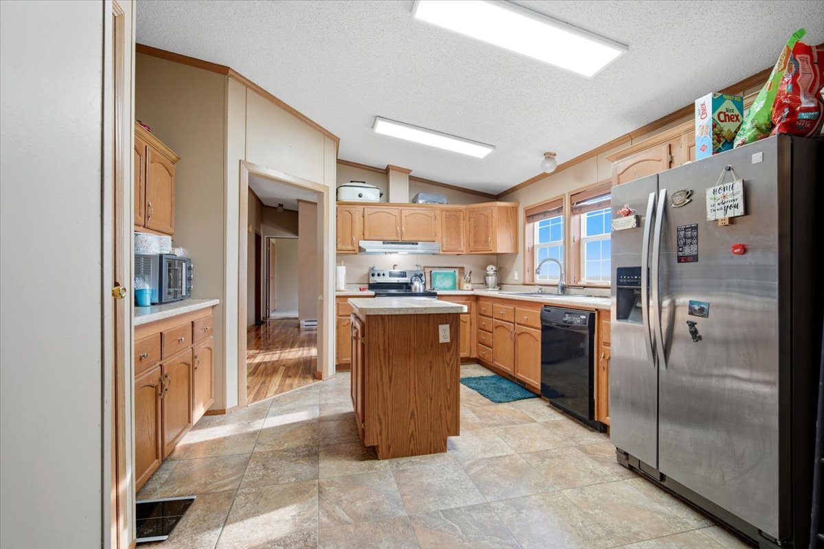 6009 Park Road Clinton, IL 61727 - Photo 8 of 27