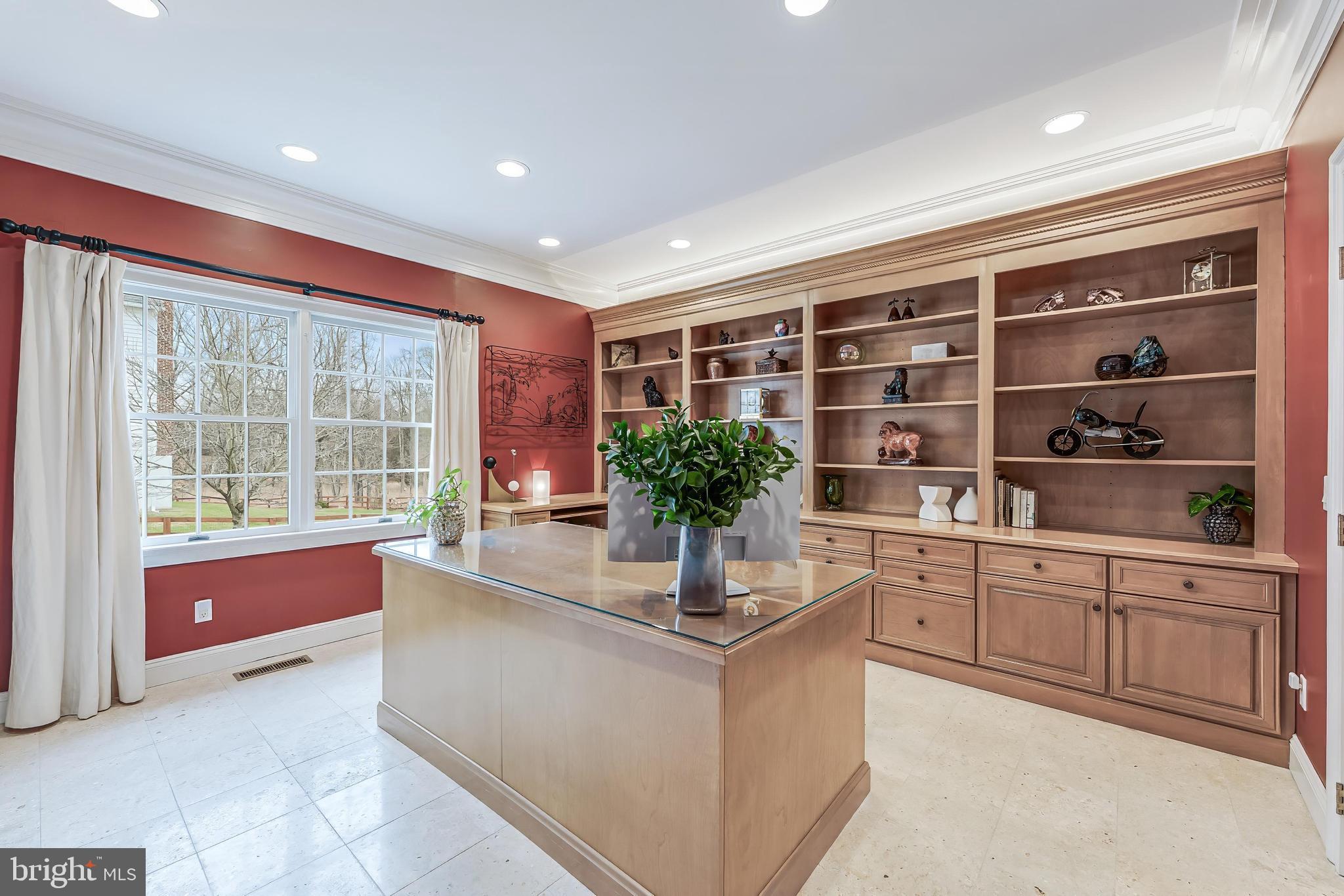 9327 Sprinklewood Lane Potomac, MD 20854 - Photo 16 of 96