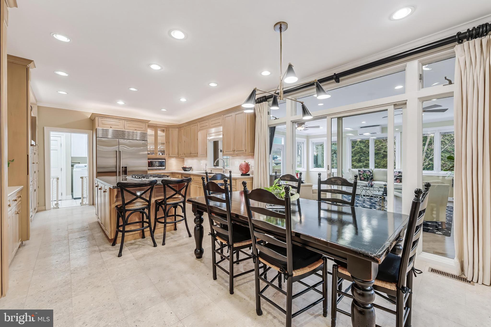 9327 Sprinklewood Lane Potomac, MD 20854 - Photo 30 of 96