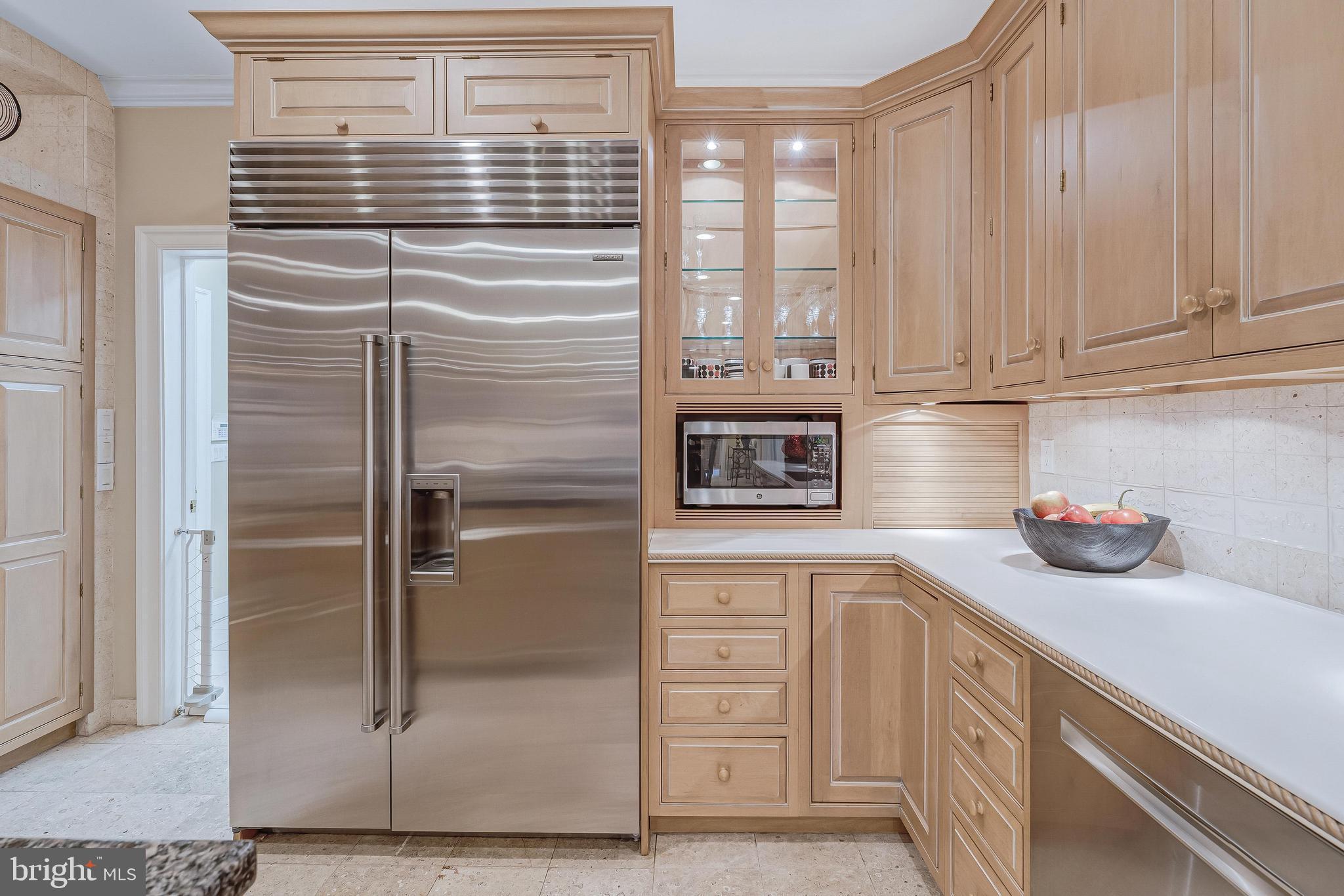 9327 Sprinklewood Lane Potomac, MD 20854 - Photo 37 of 96