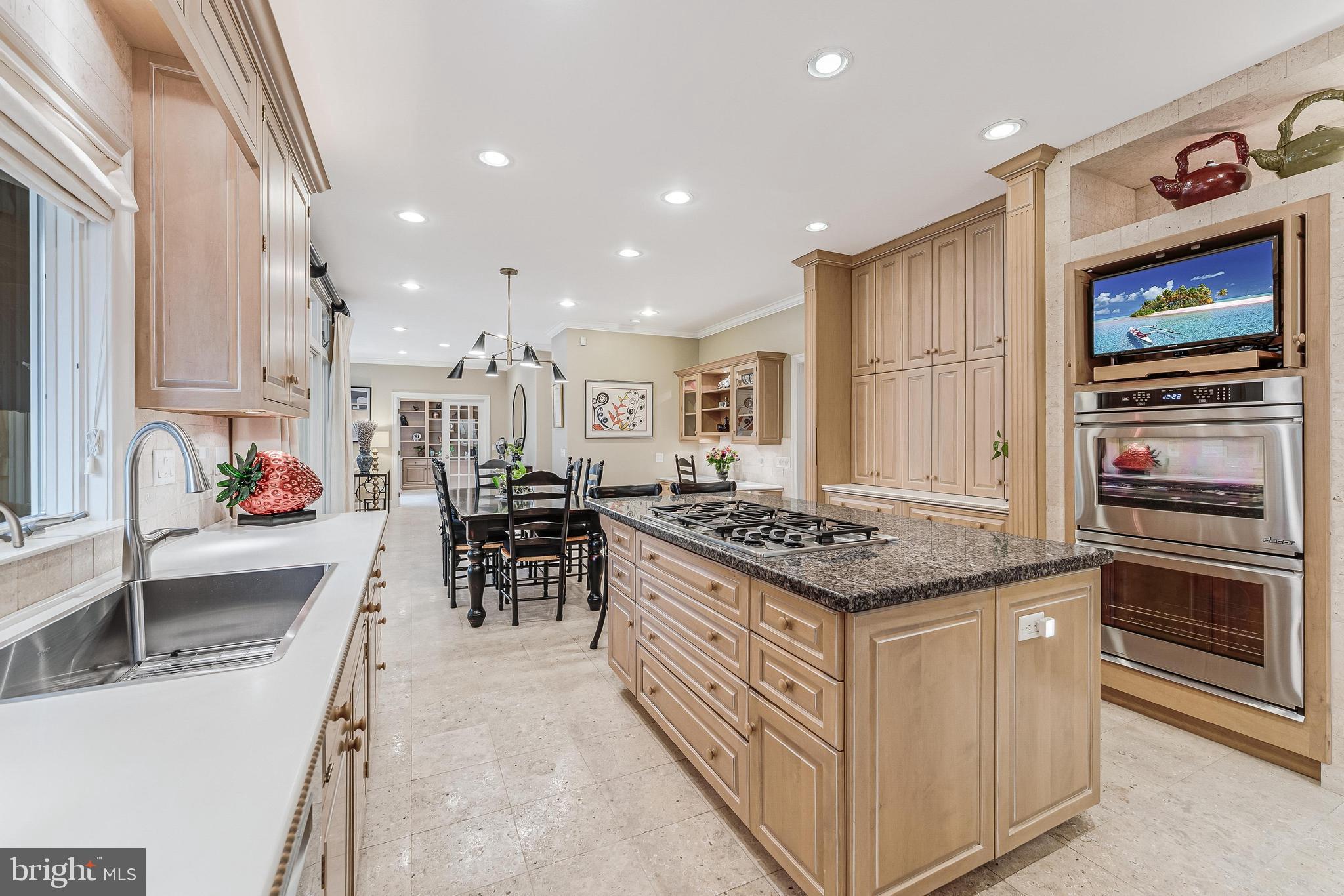 9327 Sprinklewood Lane Potomac, MD 20854 - Photo 41 of 96