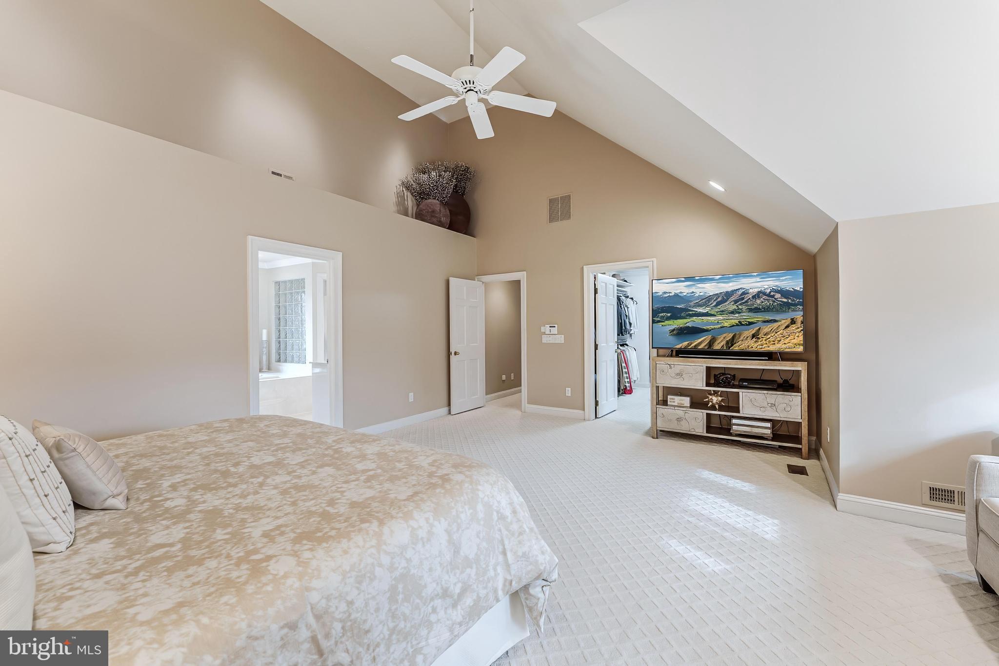 9327 Sprinklewood Lane Potomac, MD 20854 - Photo 59 of 96