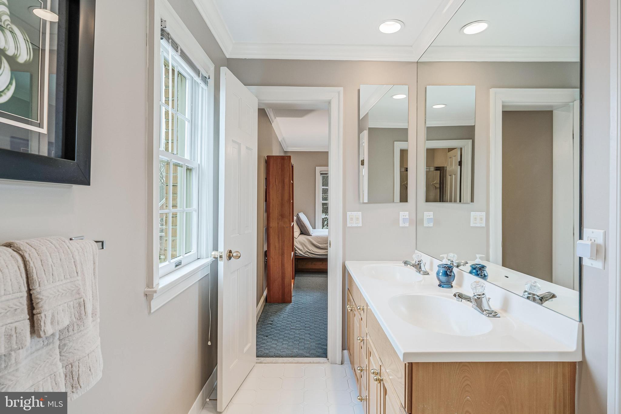 9327 Sprinklewood Lane Potomac, MD 20854 - Photo 63 of 96