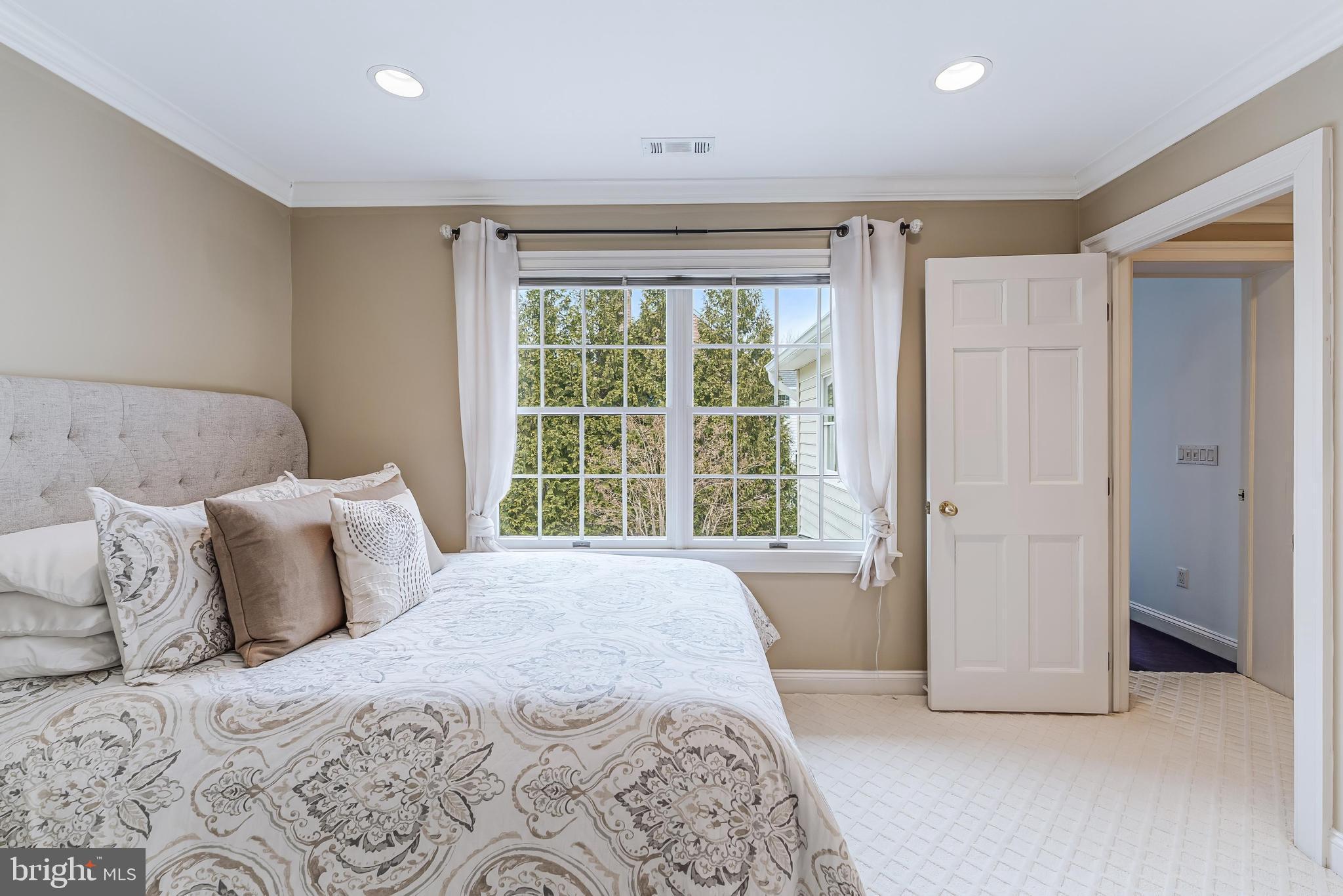 9327 Sprinklewood Lane Potomac, MD 20854 - Photo 72 of 96