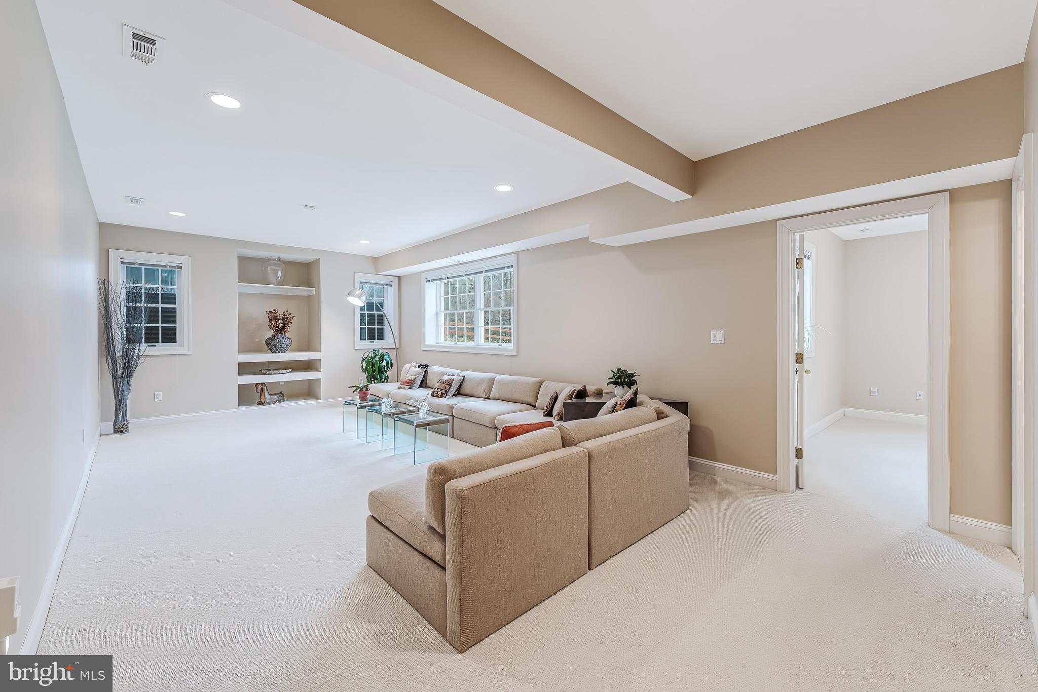 9327 Sprinklewood Lane Potomac, MD 20854 - Photo 78 of 96