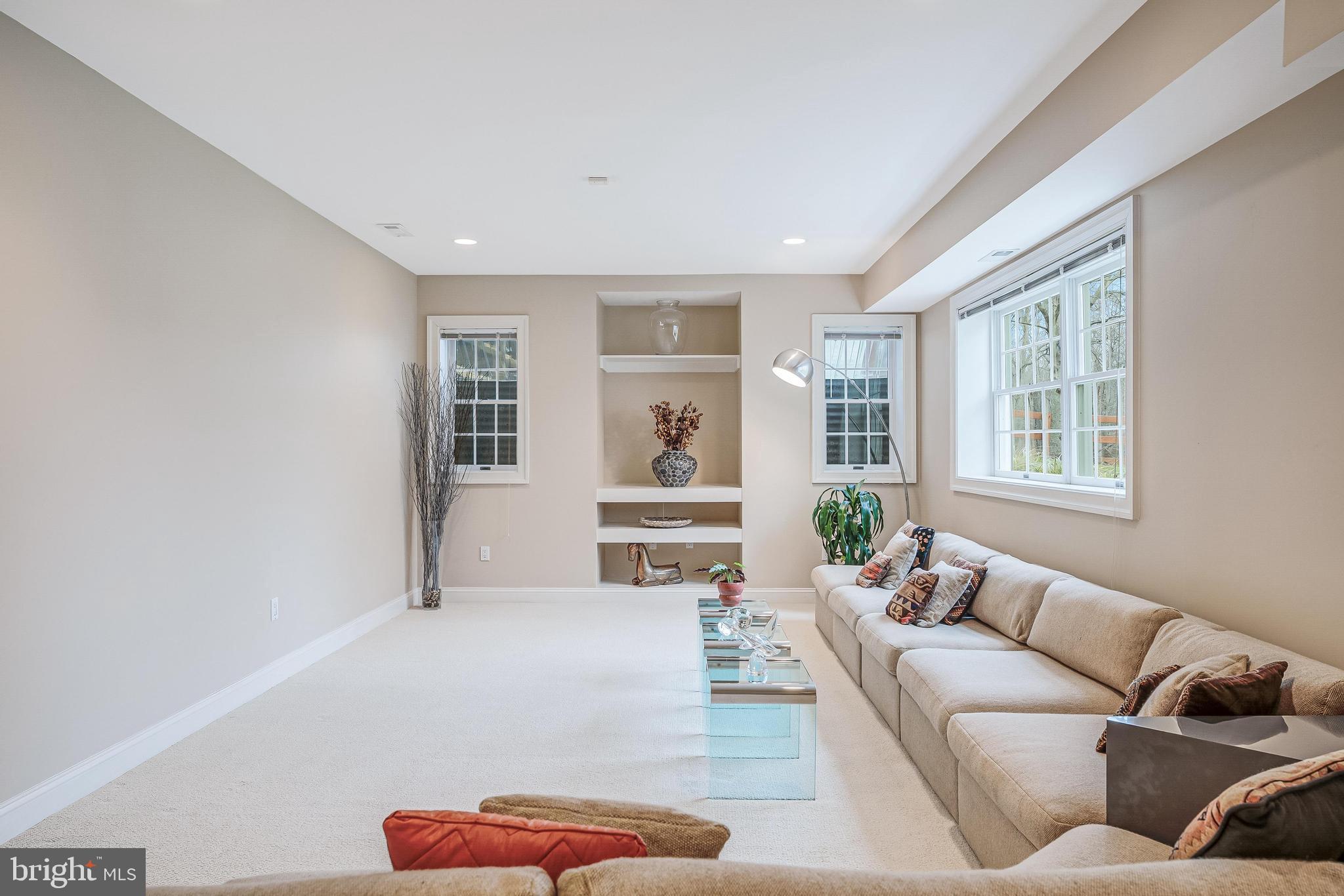 9327 Sprinklewood Lane Potomac, MD 20854 - Photo 79 of 96