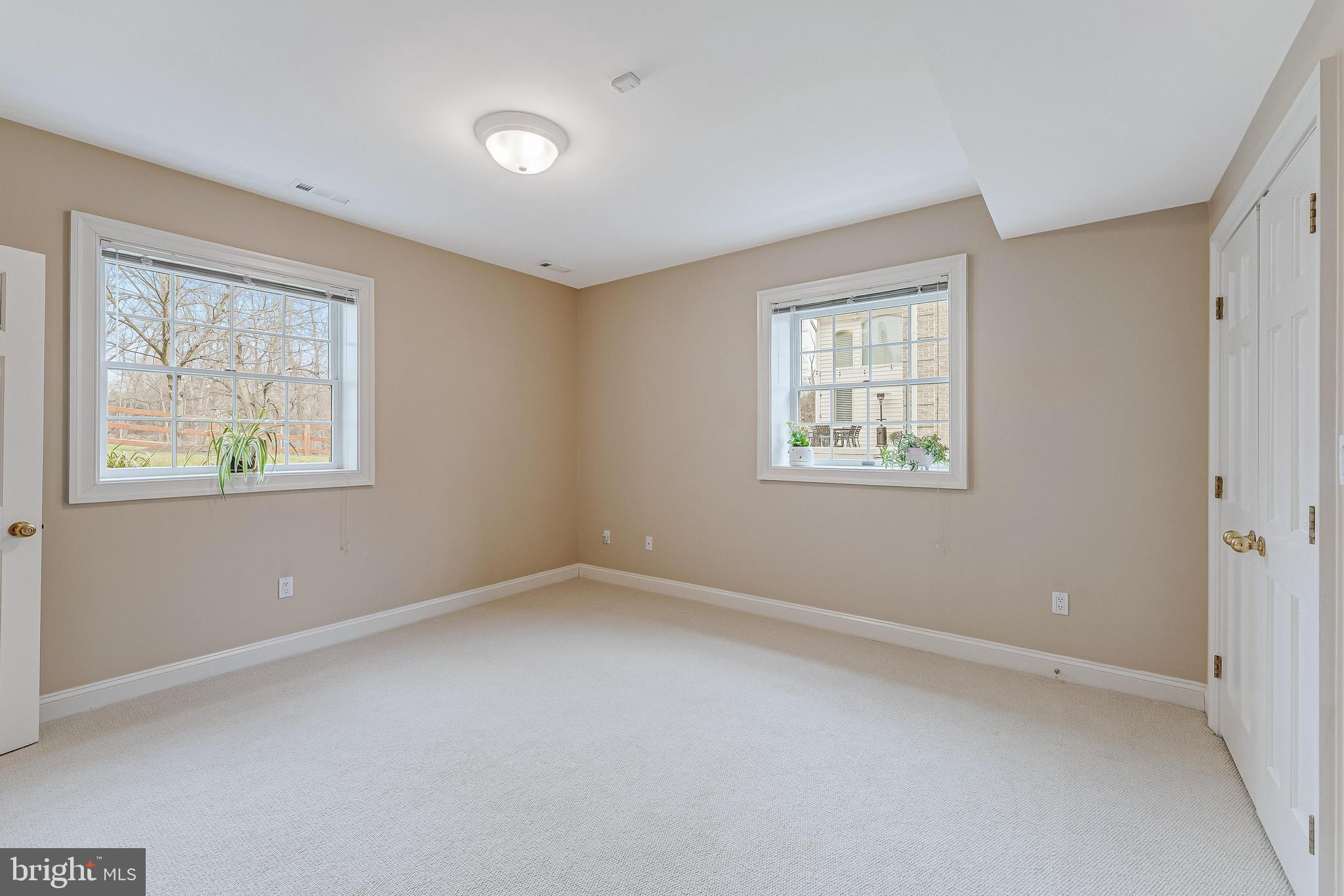 9327 Sprinklewood Lane Potomac, MD 20854 - Photo 84 of 96