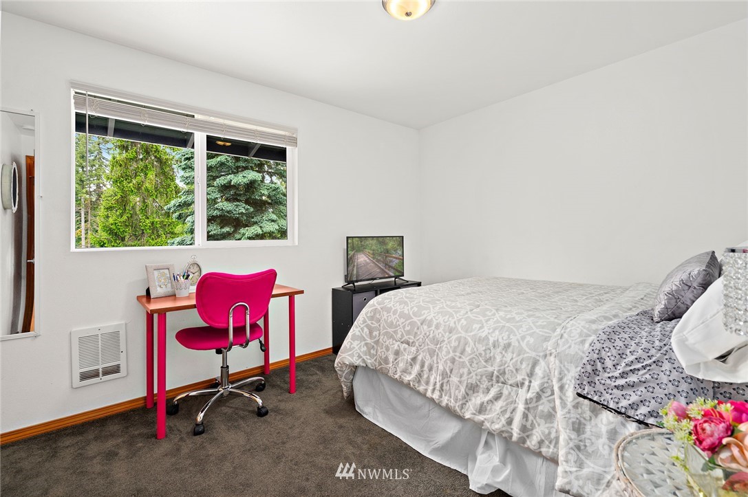 10618 Oak Road Lake Stevens, WA 98258 - Photo 14 of 29 Gallery Image 14