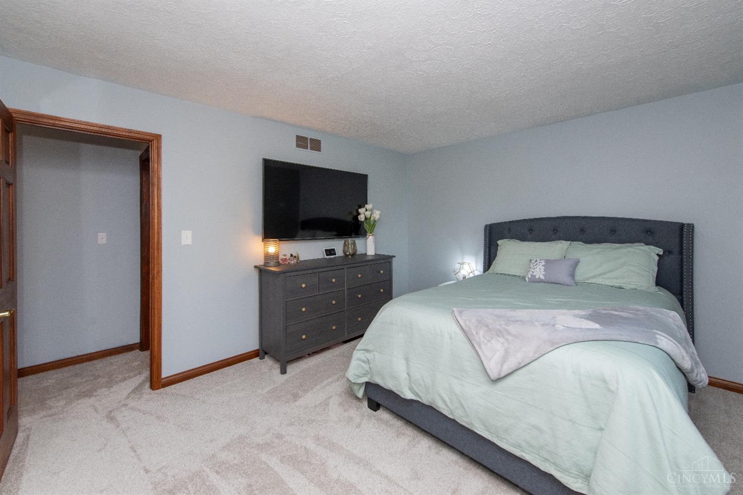 6580 Springdale Road Cincinnati, OH 45247 - Photo 45 of 82