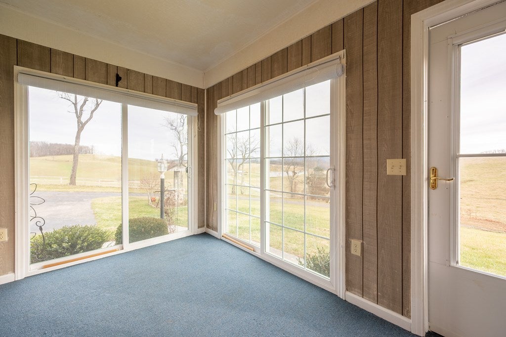 3549 Old Baltimore Road Draper, VA 24324 - Photo 27 of 74 Gallery Image 27