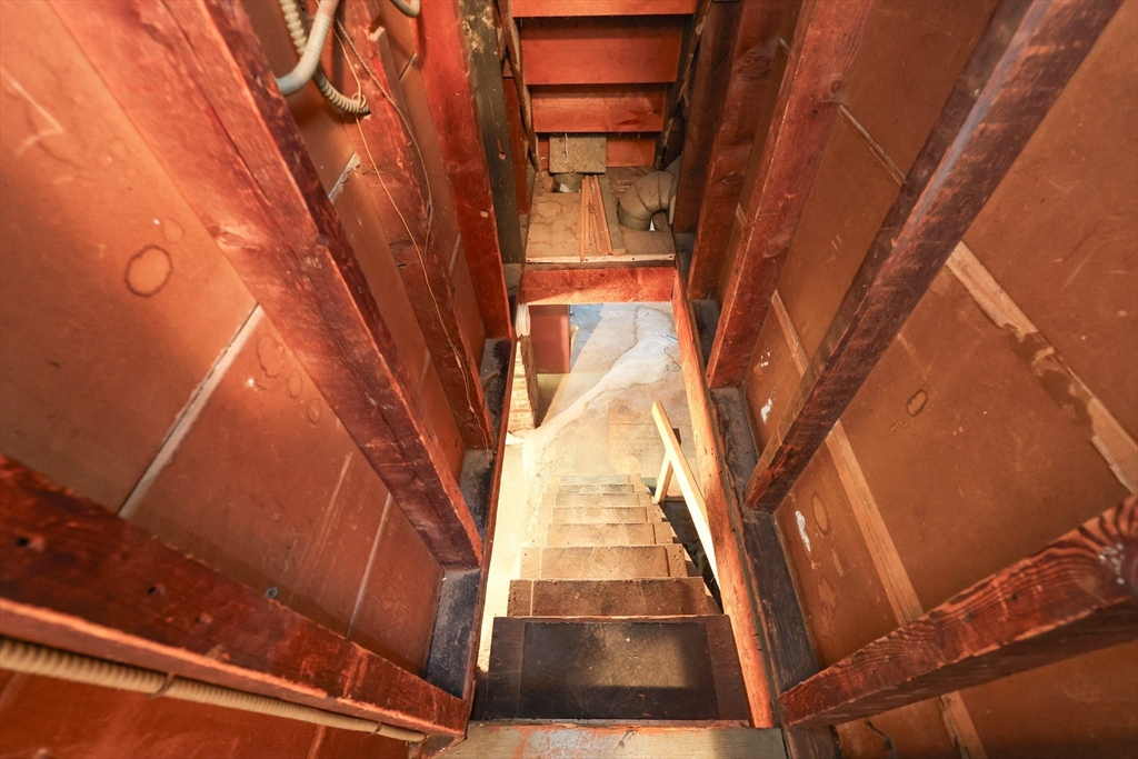 52 Harrison Street Medford, MA 02155 - Photo 36 of 42 a view of entryway