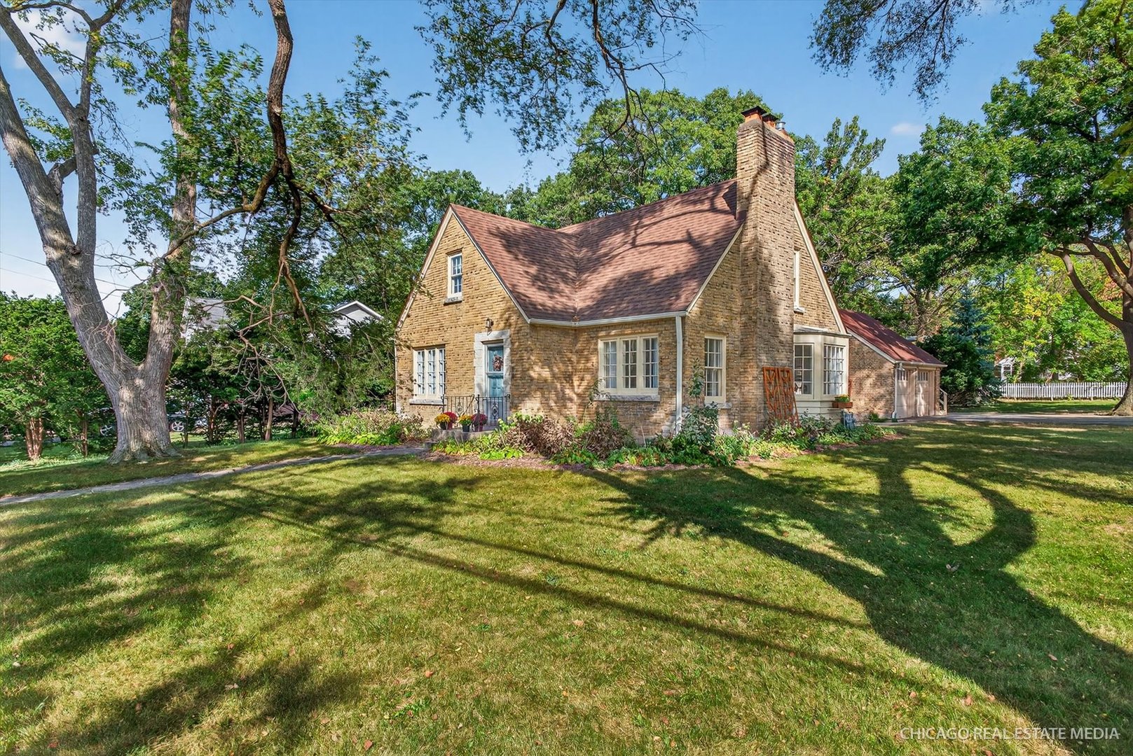 844 Bode Road Elgin, IL 60120 - Photo 2 of 34