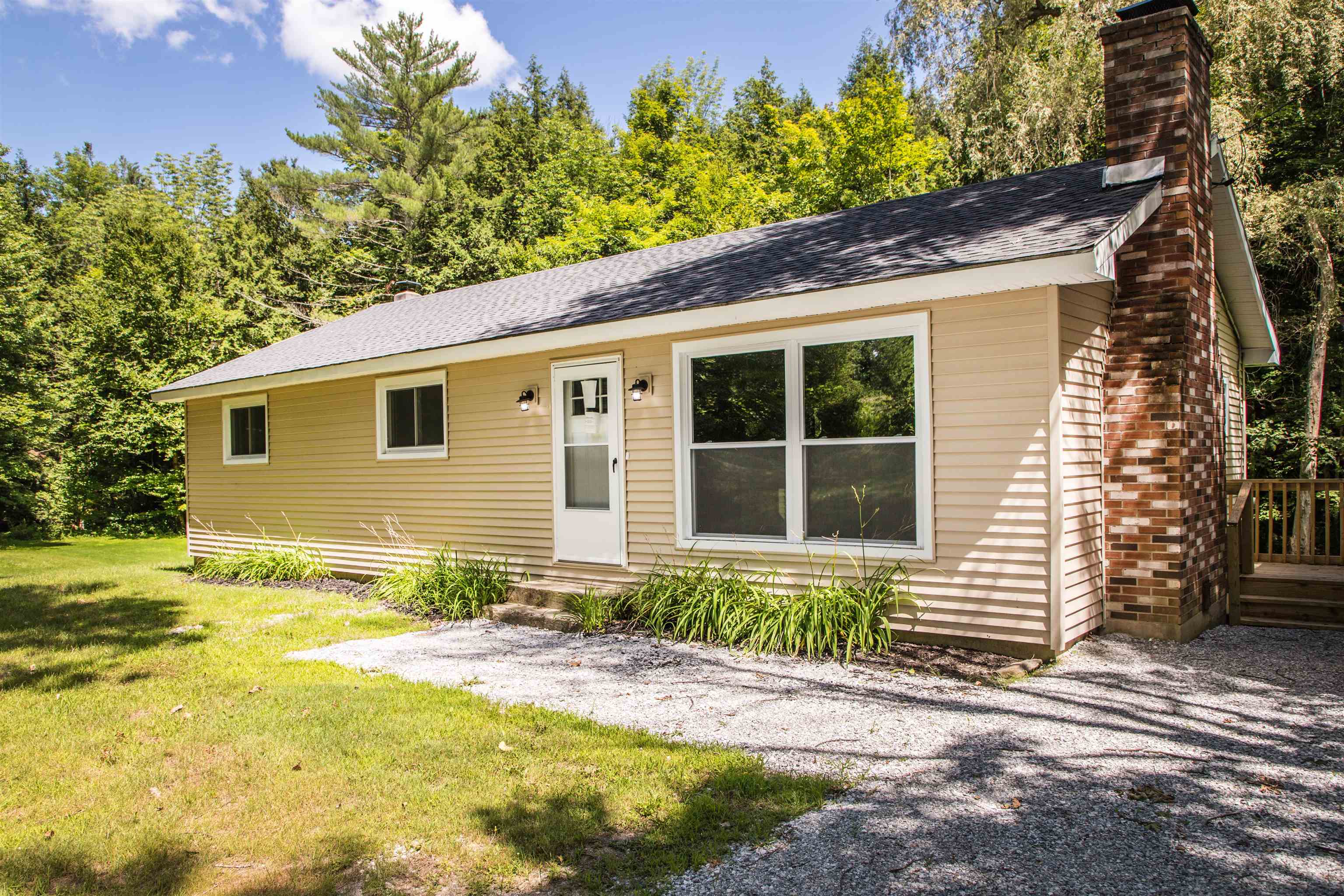 812 Middle Road Clarendon, VT 05759 - Photo 2 of 40