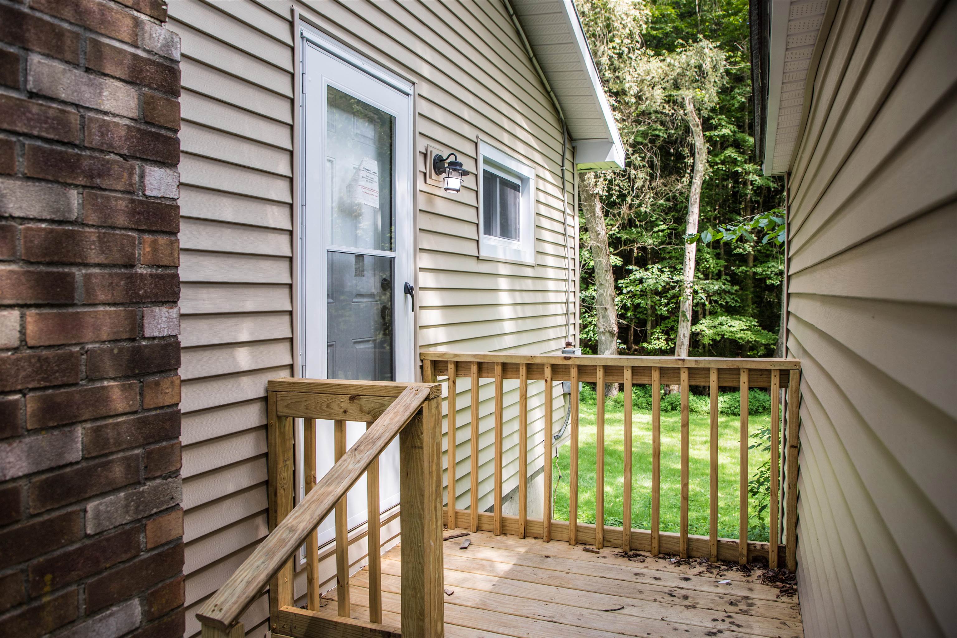 812 Middle Road Clarendon, VT 05759 - Photo 5 of 40