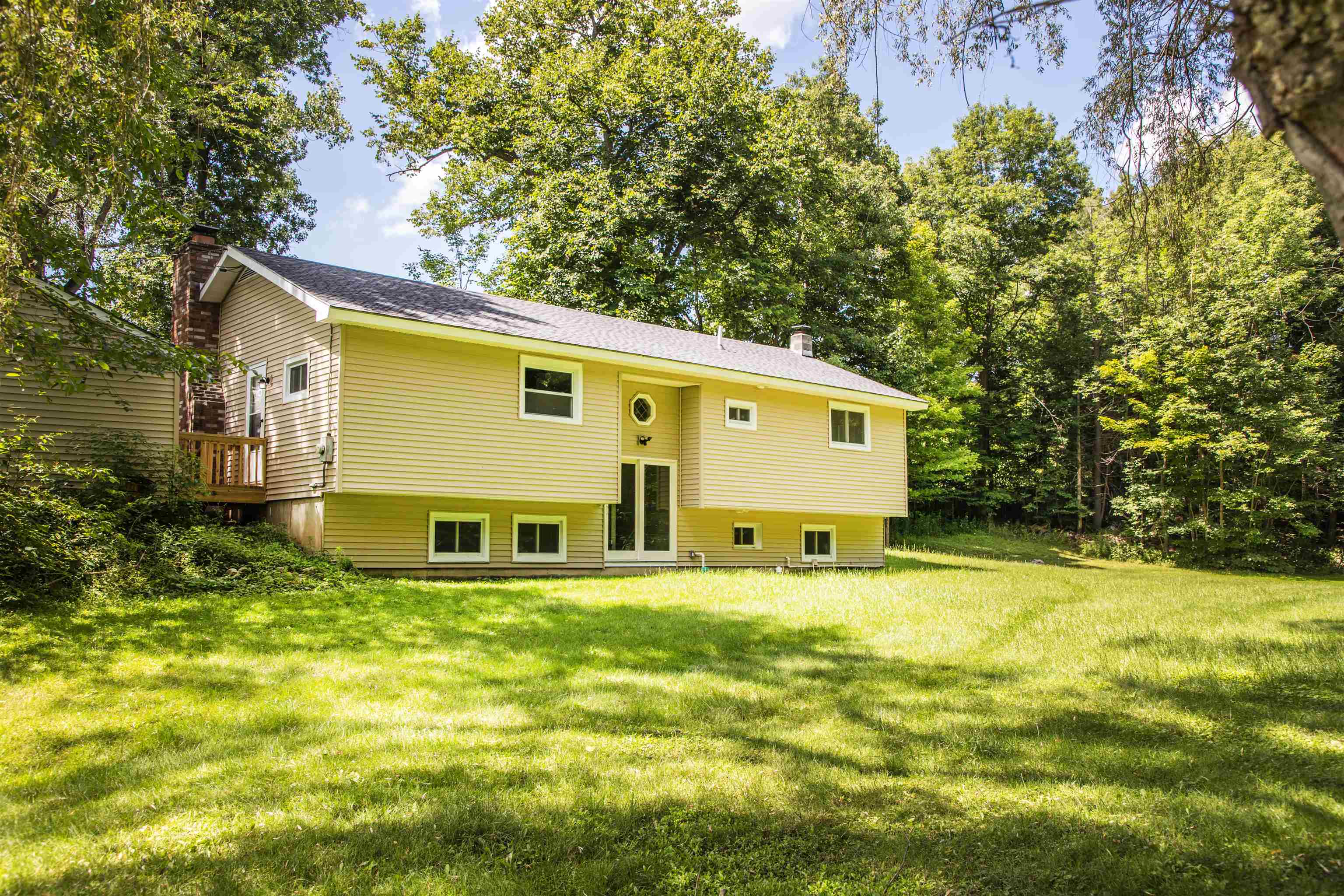 812 Middle Road Clarendon, VT 05759 - Photo 6 of 40