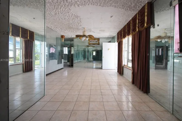 $280,000 | 3421 Northwest 176th Street, Miami Gardens, FL 33056
