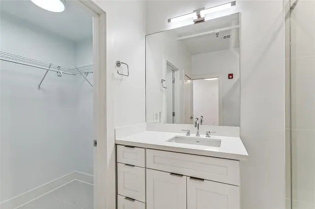 $2,000 | 822 North Rampart Street, Unit 302, New Orleans, LA 70116