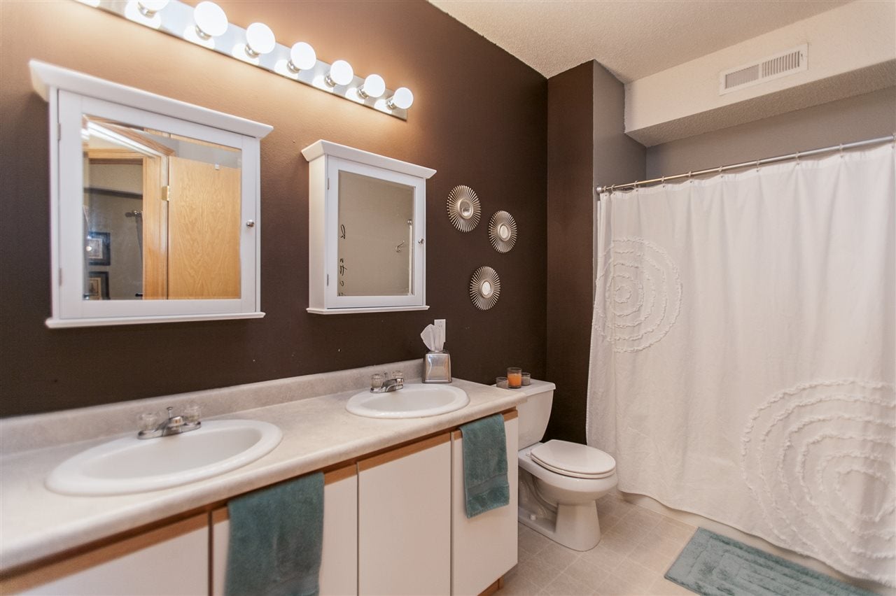 3028 Center Point Road Northeast, Unit 202 Cedar Rapids, IA 52402 - Photo 28 of 32 Gallery Image 28