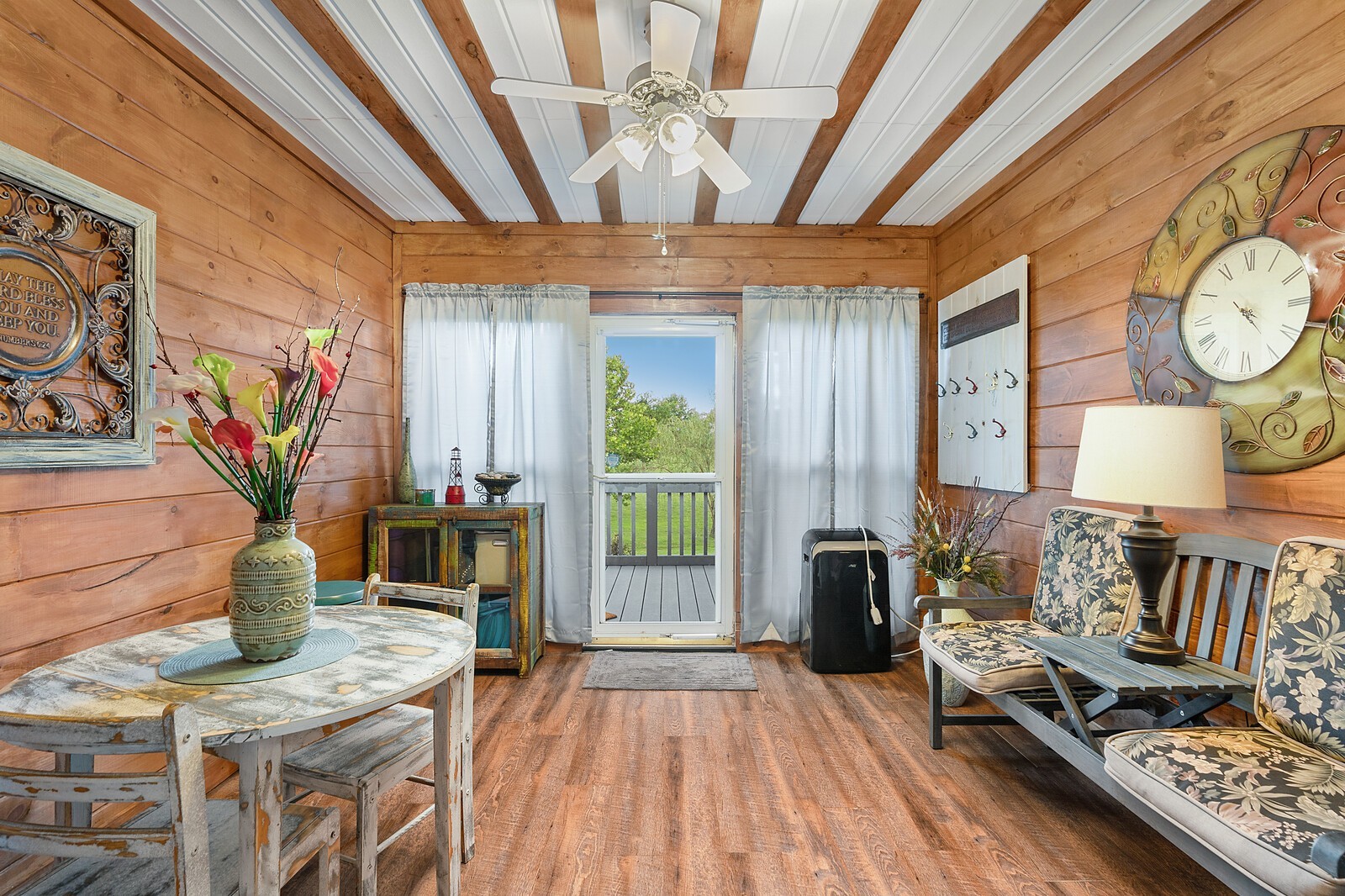 387 Ranch Road Portland, TN 37148 - Photo 3 of 39 a living room with furniture and a wooden floor