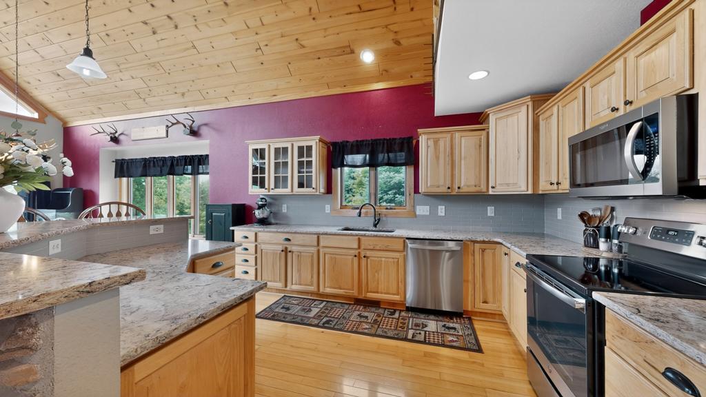 31631 Ma Dailey Road St. Charles, MN 55972 - Photo 12 of 86