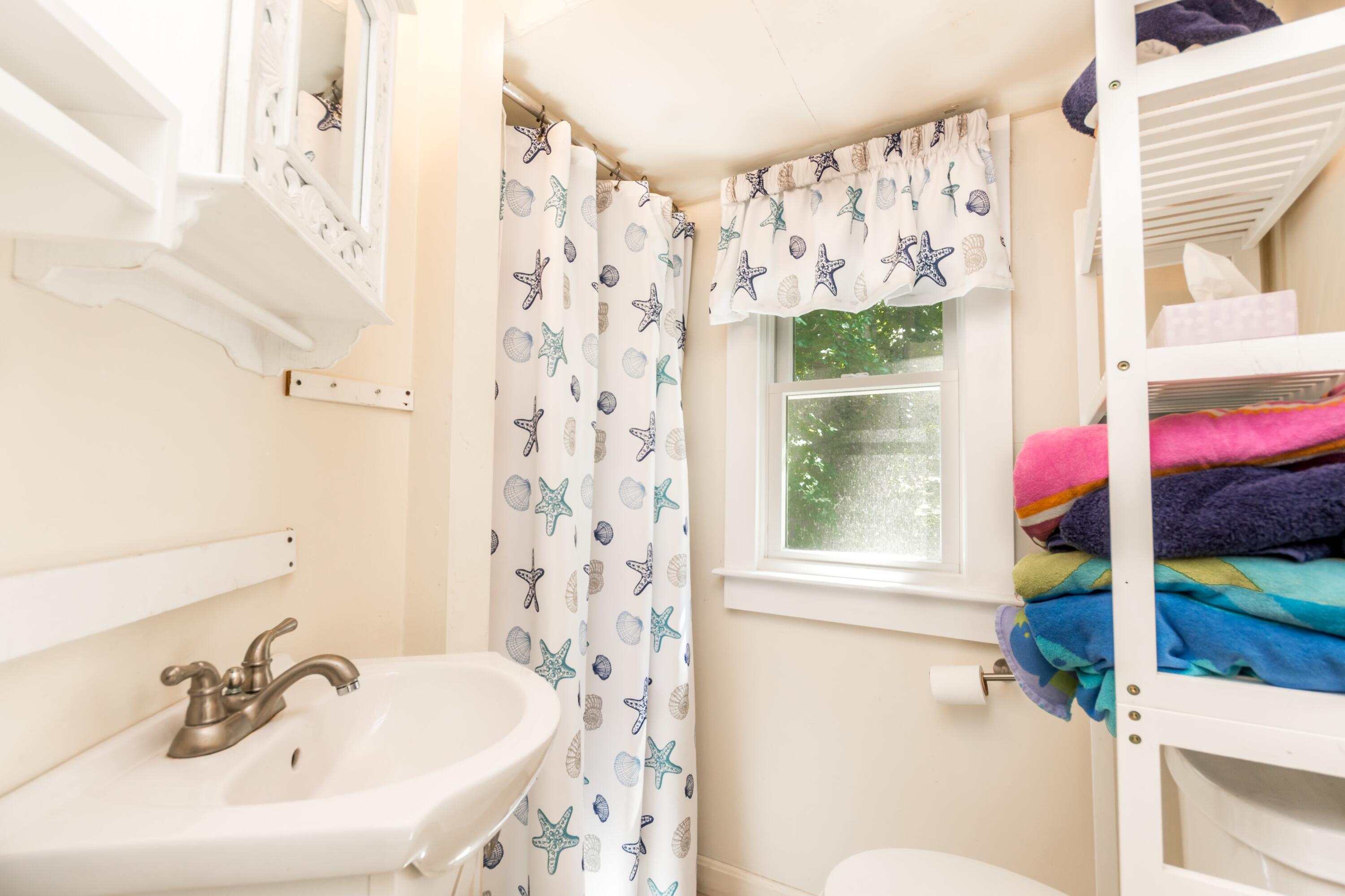 319 South Orleans Road, Unit 2 Orleans, MA 02653 - Photo 21 of 36 Full bath