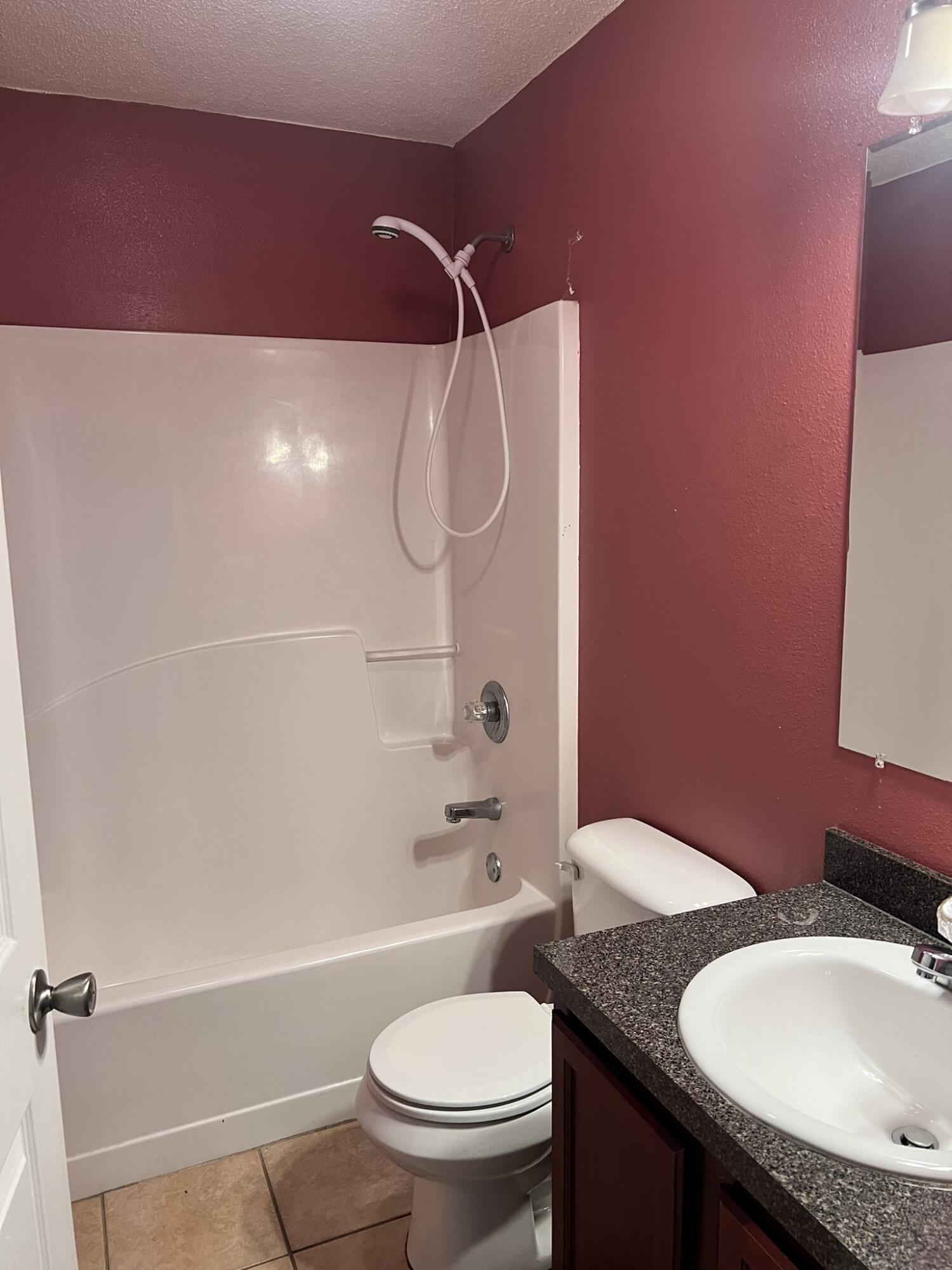 301 Lakeview Drive Crestview, FL 32536 - Photo 13 of 16 IMG_3141